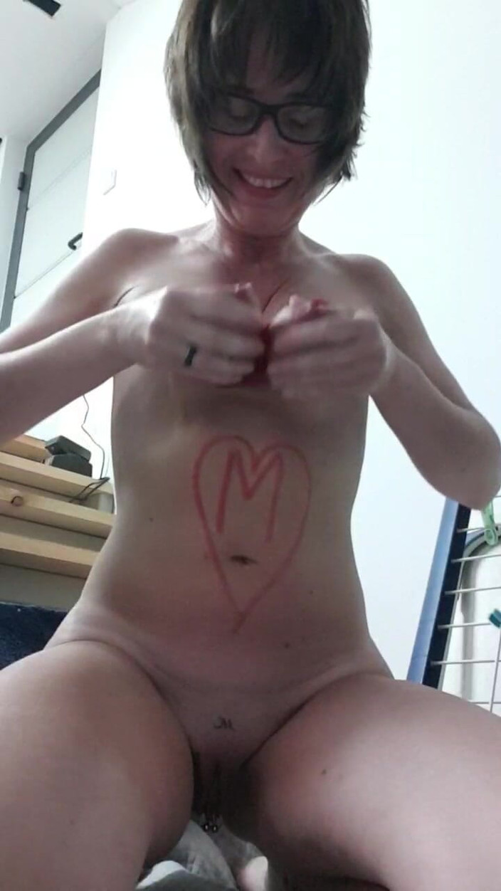 JulieEroticDress: Tidak pernah dilihat memancut hanya dengan urutan buah dada