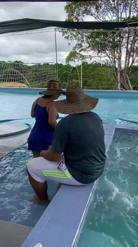 The Pool Cleaner Unclogged My Pipes, the Joy Was Filled
