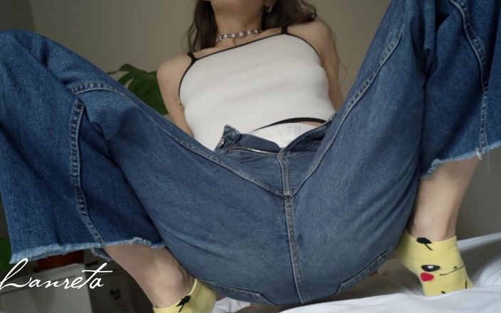 Lanreta: さまざまな服の下のヒス音