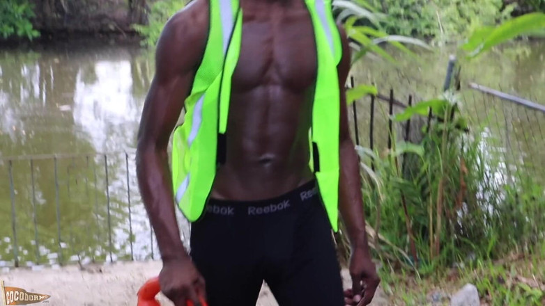 CocoDorm: Kendrick Marcel en sesión de construcción