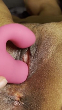 Ateşli orta yaşlı seksi kadın mastürbasyon yapıyor