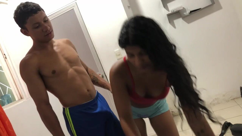 Johanna_love: I Show My Stepsister Some Porn Views on the Computer...