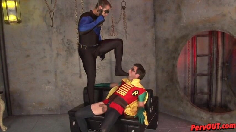 ManUpFilms: Nightwing Vs Robin