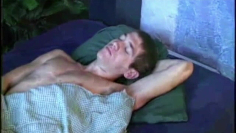 GAY VINTAGE PORN: Hetero masturbatie, dromend van een surfer