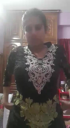 MehwishAly: Dr sadia bikin video bugil untuk pengikutku