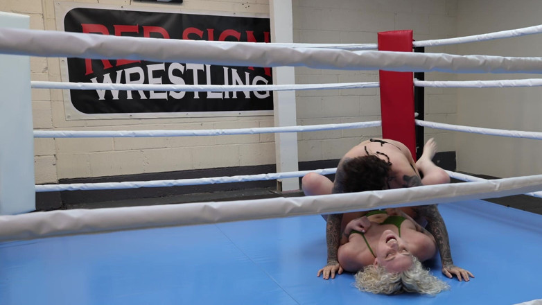 Red Sign Wrestling: Kourtney Tatuado vs Marxista Bambi