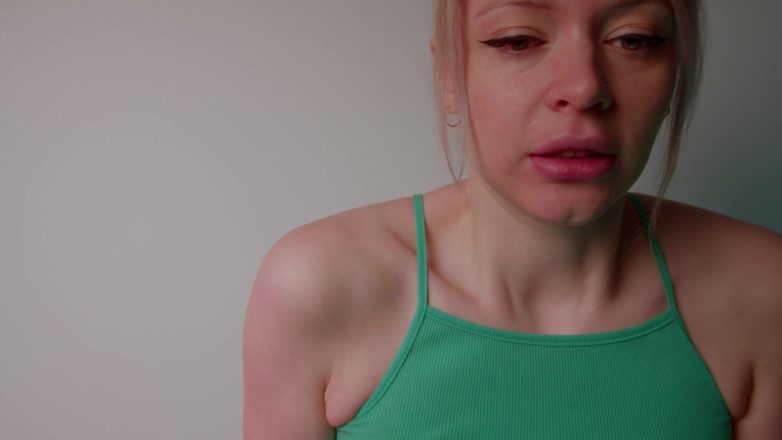 Spacenintenda: Bonggol angsa dari sejuk, peralihan badan, gigi berbual