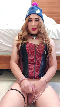 Sissy Slut Bess Edges Her Clitty Before Eating Her Loads