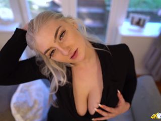 DownblouseJerk: Krystal Fox - Let Me Persuade You