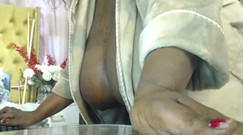 Legendary Booty Overdose: Negra grandota provoca y gimiendo en un bikini sexy