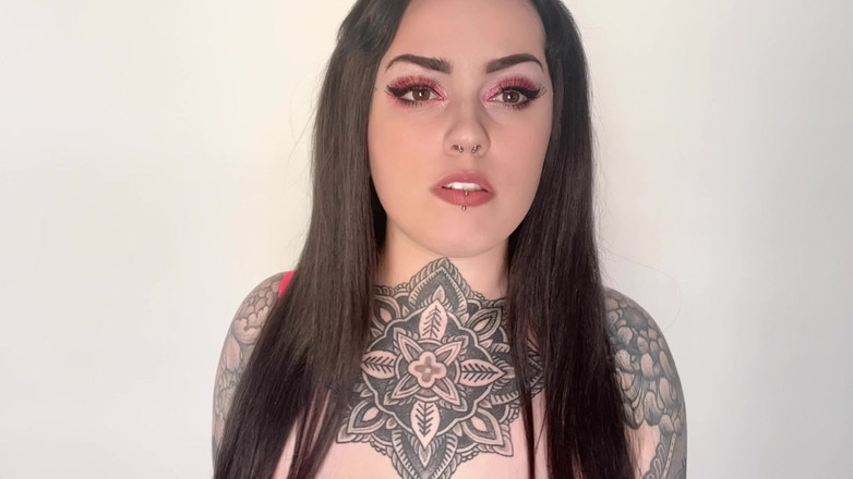 Miss Valentina: Capitalismo de garota gostosa