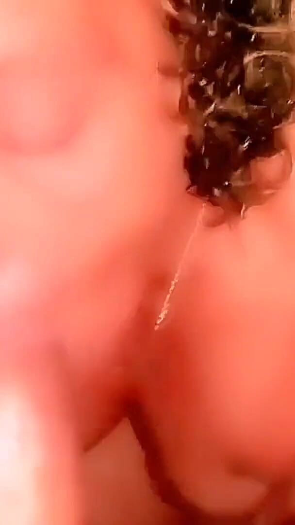 Goddess69diamonds Squirt Fest (Diamond Goddess)