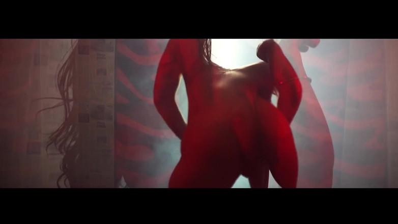 California TV: Бонус відео: танці - Монік Бертоліні