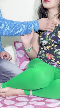 Behaarte stiefschwester orgasmus, aber er will mehr so hart ficken, analficken, furzender creampie