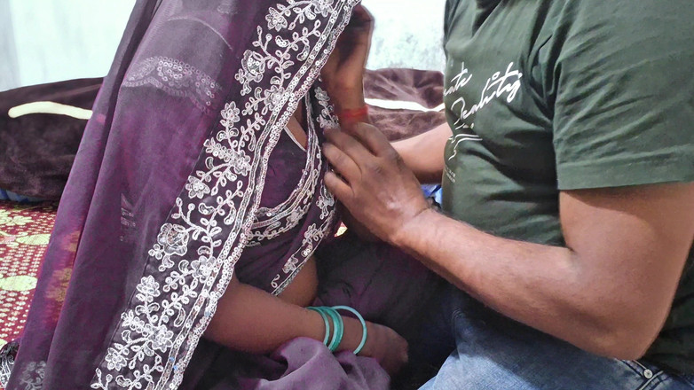 ExcitedWomen: Yeşil sari içinde yatak odasında Hintli seksi sikiş