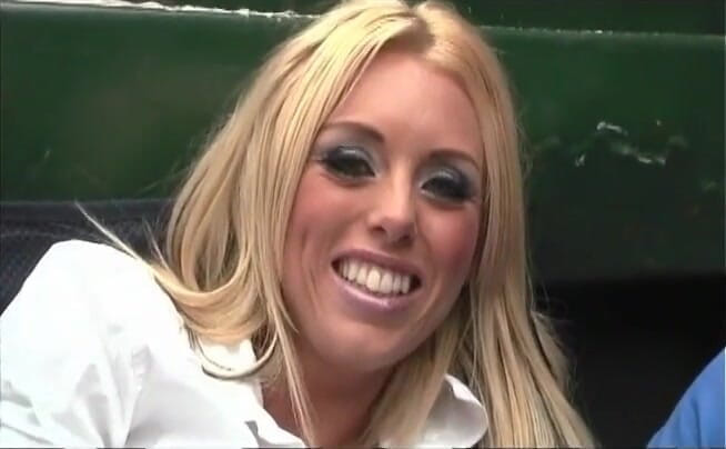 American Idol X: Belle tette bionda lecca figa cazzo ... Sborra in bocca