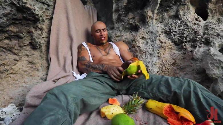 Kinky Bites Gay: King Noire: Man Vs. Mango