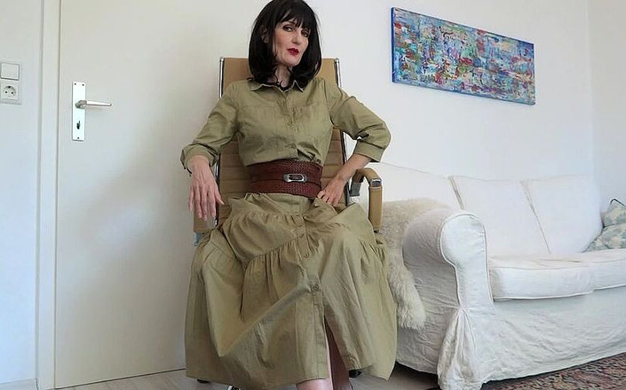 Lady Victoria Valente: Curele late strâmte, partea 53