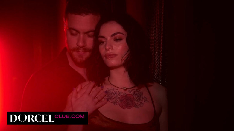 Dorcel Club: Atrás das portas do clube