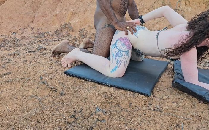 Lorrany exotica: Ele me levou para fora e comeu minha bunda e...