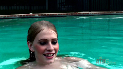 ATKIngdom Fans: Alli jumps into the pool naked while chatting