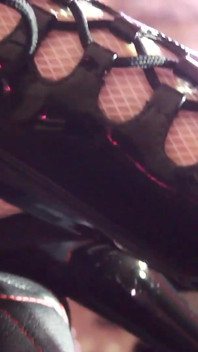 Lastik tanrıça eva lateks kadın egemenliği fetişi solo sahibe bdsm orta yaşlı seksi kadın dominatrix