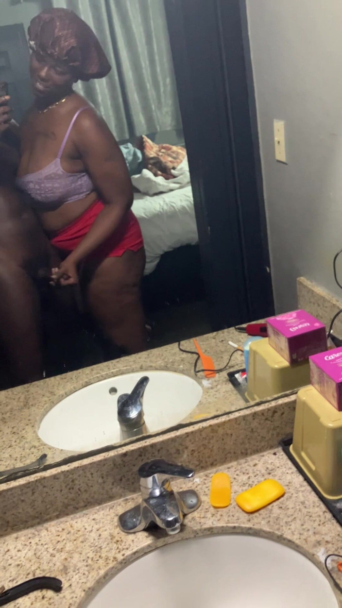 Tae Hendrixx: Islak ıslak gırtlak sulu ke