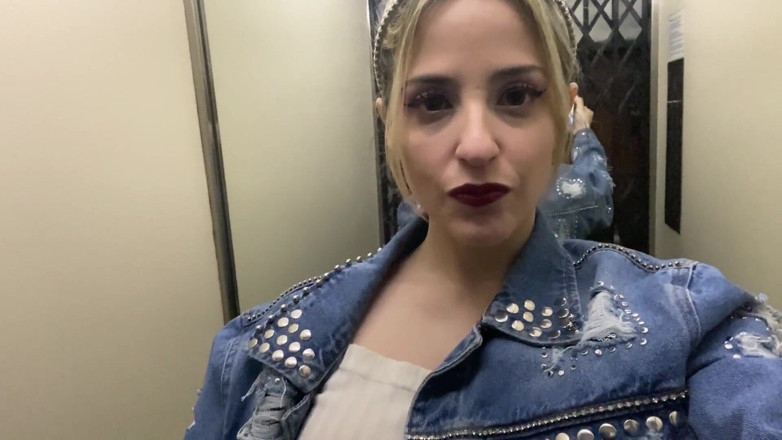 DivinaMaruuu: I'm Going to Find My Neighbor to Fuck My Ass...