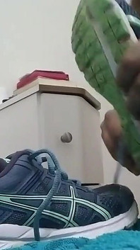 Šukání a výstřik do aics mé ženy