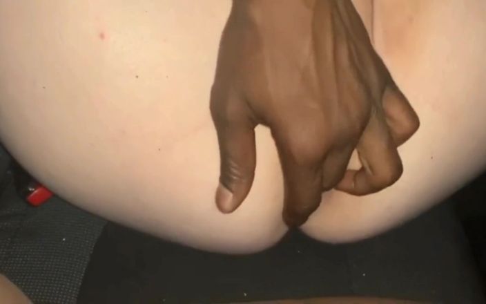 Real homemade BBW BBC porn: Pijat memek hot sampai orgasme intens