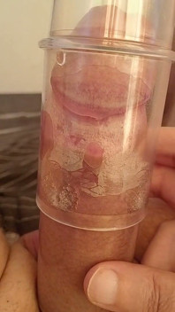 Můj penis ve vakuu