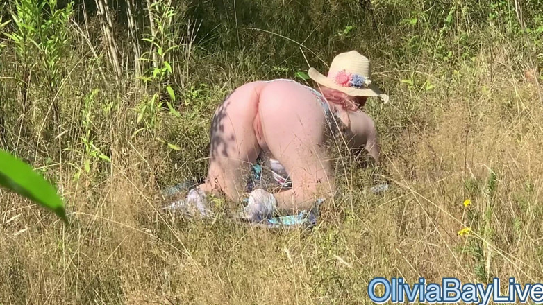 Olivia Bay: Watching a Sunbathing Girl with Huge Tits! She Wants to...