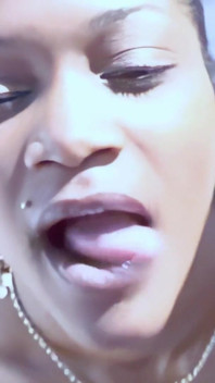 Sexy Video: Shania Mo_01