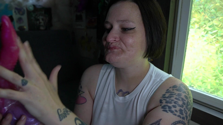 GothBunny6669: Toothless Throat Training with Big Dildo