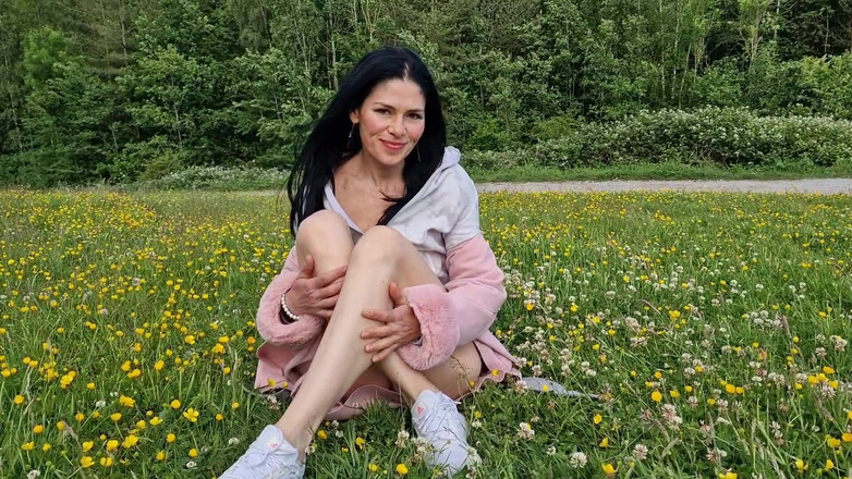 Nicky Brill: Public Naked and Pissing