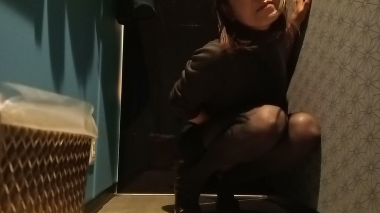 Mayumi Kanzaki: Unable to Use the Toilet