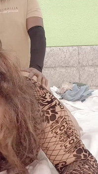 Louter nieuwe stiefvader stiefmoeder Ke Lhaya Bra Laye Aur Maine Unhe Pehan Ke Dikhaya Aur Deen Meri Gulabi Chut Chudne Ke L aur Machalne
