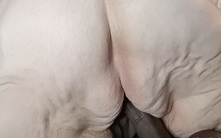 HerculesnVENUS: Karmasu6ra Look Out Ona se chystá vykouřit