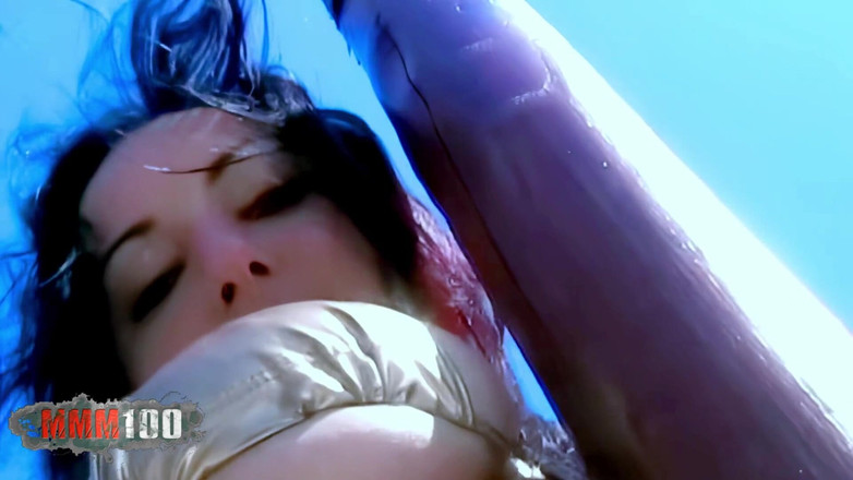 MMM100: アナ・マーティン:巨乳アナ・マーティン・ストリッピングを持つポルノスターブルネット