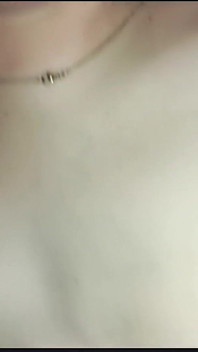 내 핑크 젖탱이로 첫 영상