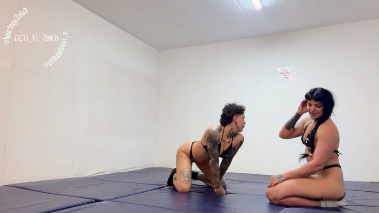 Lgb k inked: Alt Girlfriends Wrestling - Cine câștigă?