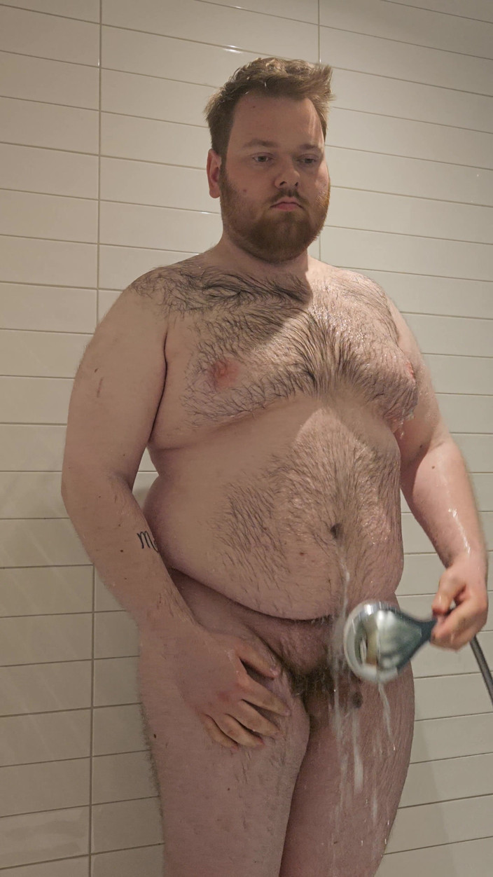 LTUChub: 호텔에서 통통한 샤워