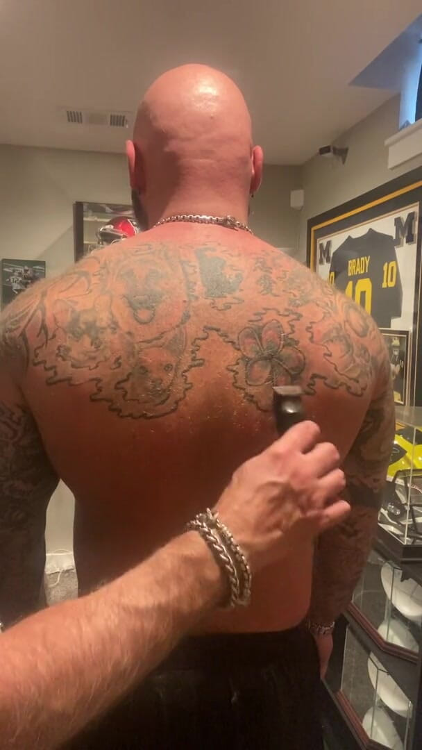 MasculineJason - Jason Collins: Il fratellastro si rade di nuovo!