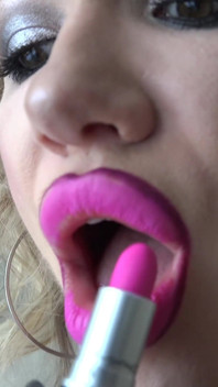 839 You Really Want to See My Big Joker Lips
