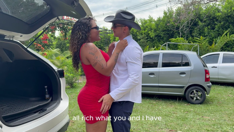 Zack whiter: 남편이 없는 동안 거대한 자지를 따먹는 아름다운 흑누나 밀프