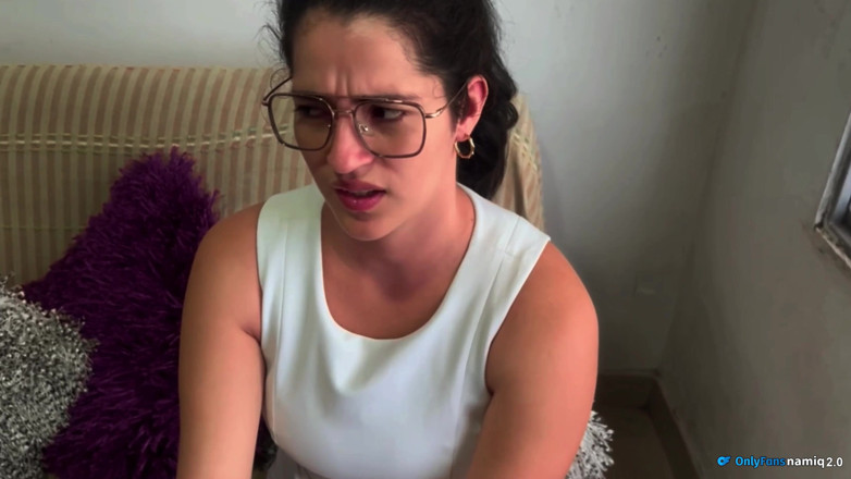 NamiQsein: Religiosa me explica sobre reprodução e peço que ela prove...
