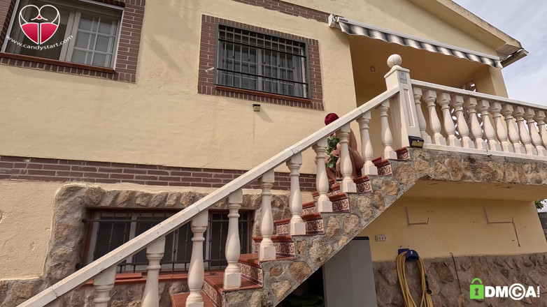 Candystart Videos: Nagi i zablokowany na zewnątrz upokorzenie POV