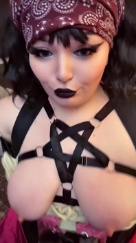 Pirate Whore Loves Her Face Fucked