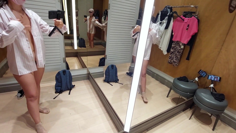 Amateur_MS: Cewek latina amatir yang hot lagi ganti baju