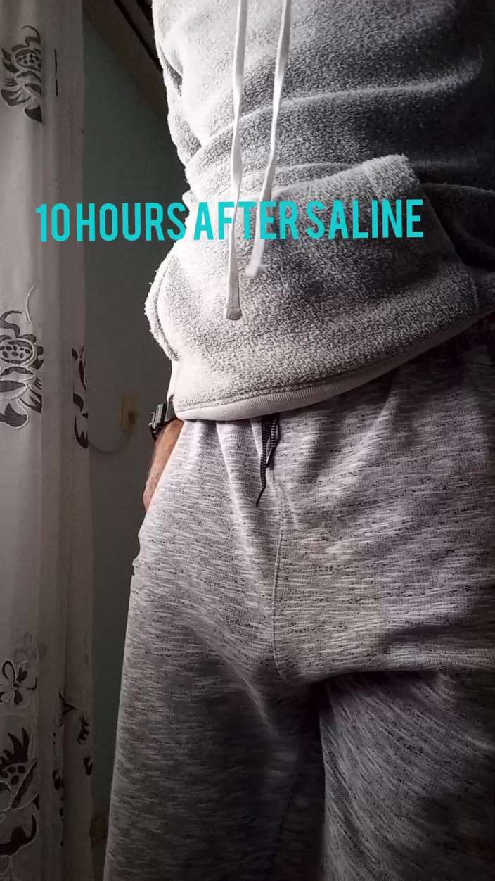 Lion big balls: Saline bolas masturbação